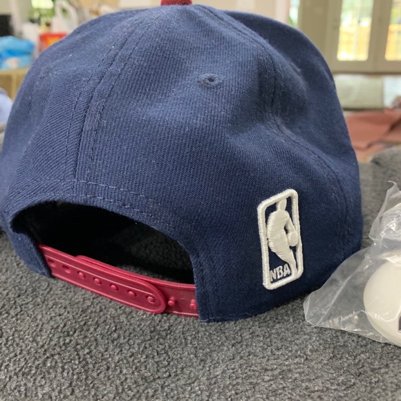 Cleveland Cavaliers SnapBack - Picture 2 of 4